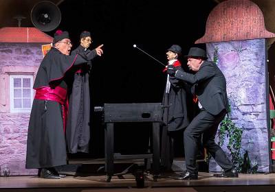 Don Camillo und Peppone